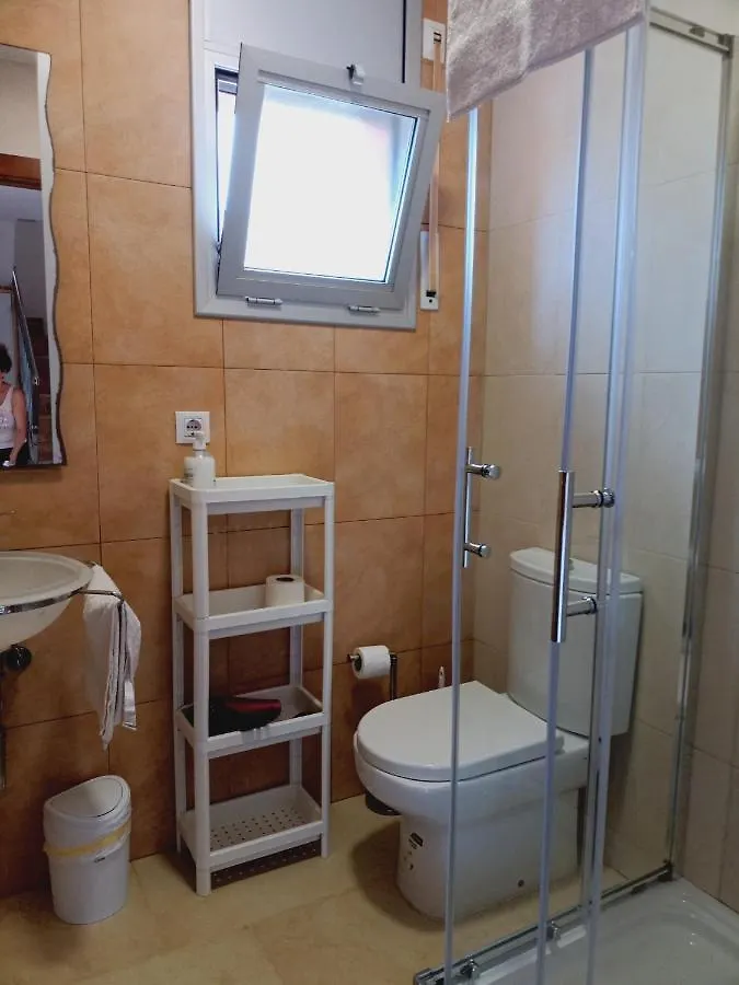 Chalet Amplio Con Jardin Y Zona Barbacoa. Reus